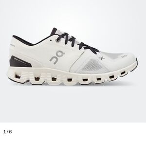 ON Running Woman's Cloud X 3 Training Shoes Ivory White / Black 8.5